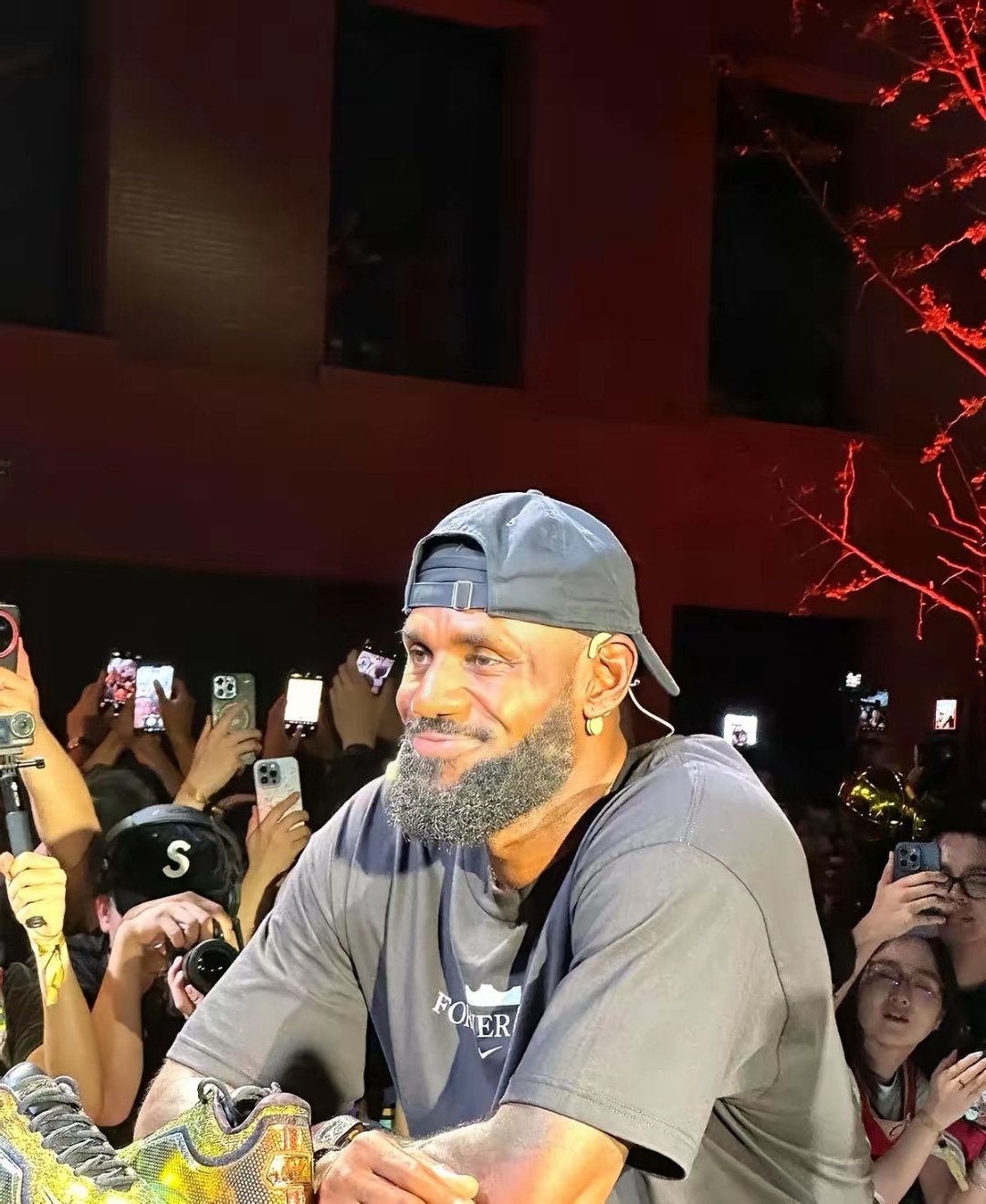 詹姆斯赛事官方发布连败新规，TL争议不断！的简单介绍